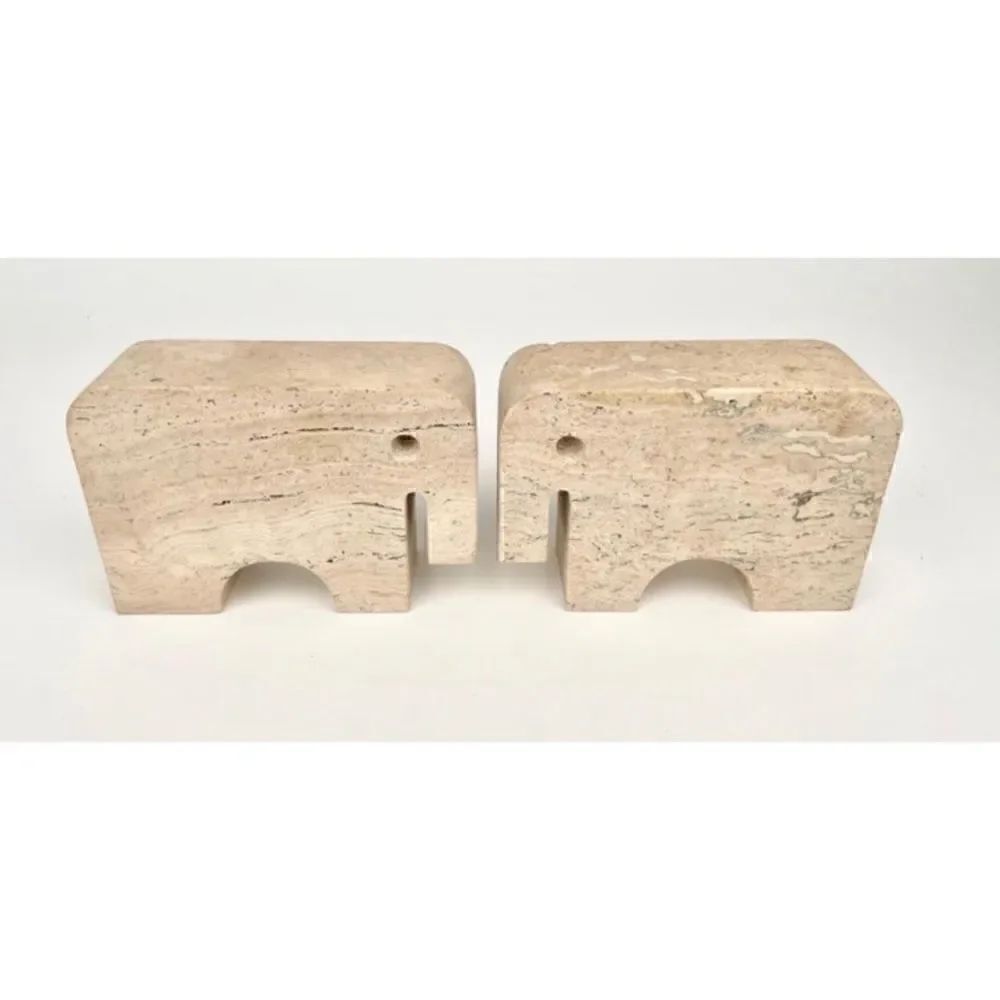 Pair of Travertine Bookends Elephant
Sculpture by Fratelli Mannelli, Italy
1970s
